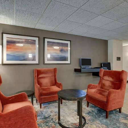 Drury Inn & Suites Charlotte University Place Bagian luar foto