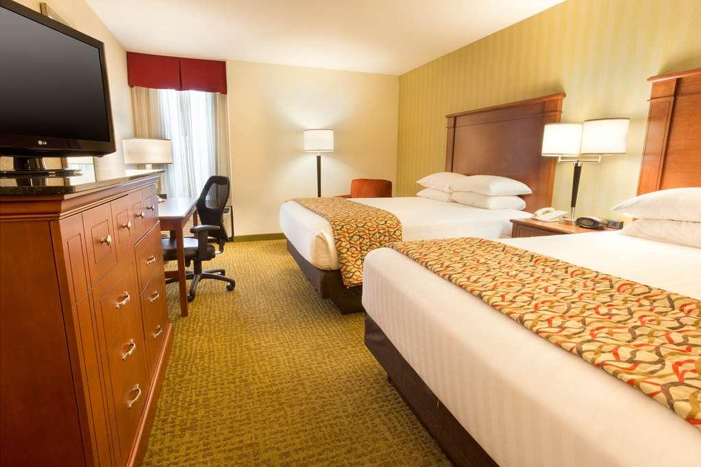 Drury Inn & Suites Charlotte University Place Ruang foto