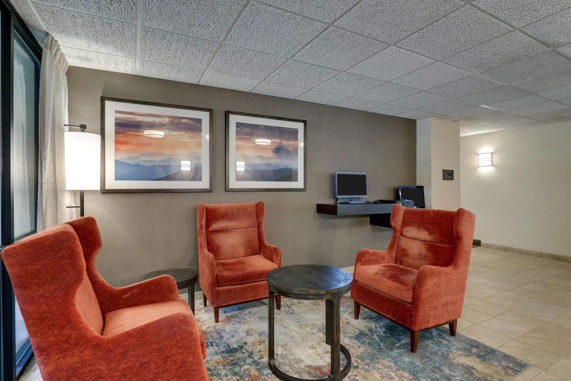 Drury Inn & Suites Charlotte University Place Bagian luar foto